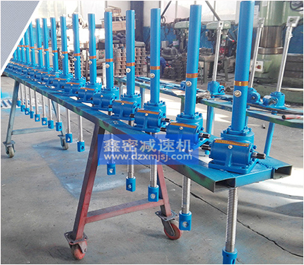 QWLϵ��΁݆�z�U�����C